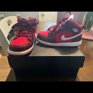 Toddler size 8c jordan 1’s
